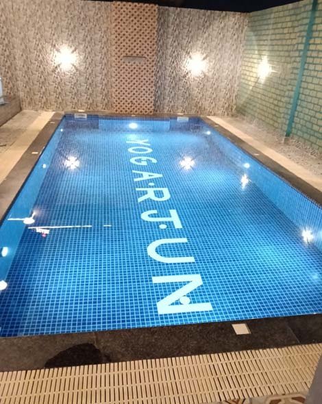 Hotel Yogarjun Palace Swimming Pool