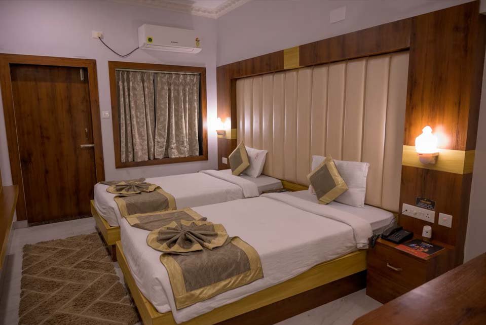 Hotel Yogarjun Palace Room