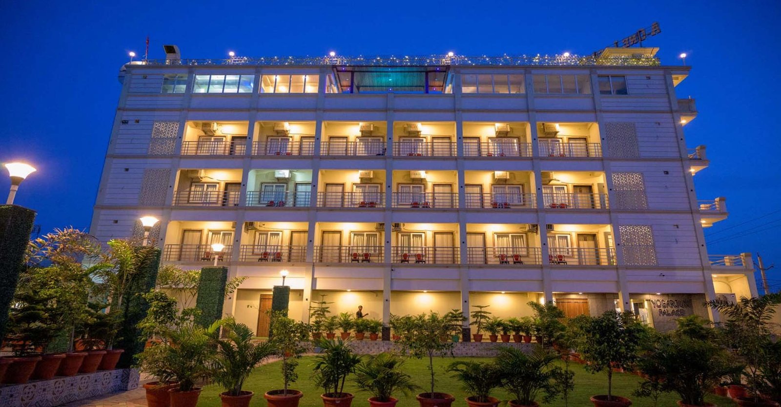 Hotel Yogarjun Palace